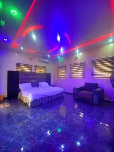 TJ Apartment - Ughelli