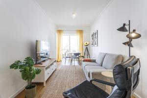 The Alcântara Metropolitan Apartment, Gateway to the City