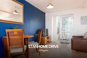 Bright and Warm 1-bed Annexe in West Bridgford, Nottingham by Renzo, Free Driveway Parking! - Keyworth