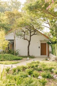 ดาวนับพัน Baanphandao