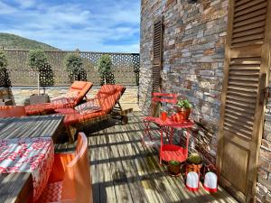 Neues, modernes Steinchalet mit grosser Terrasse und Pool bei Rondinara