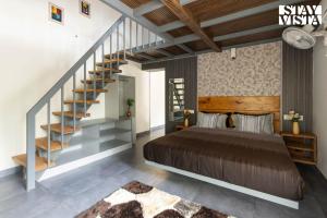 Tarang - The Nest 3BR with Pvt Pool Lawn, AC, BBQ and Comp Breakfast- Coorg