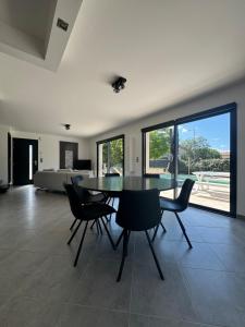 Maisons de vacances Modern Villa : photos des chambres