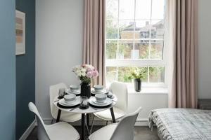 Stylish 2BR - London Bridge - Central Tourist Spot