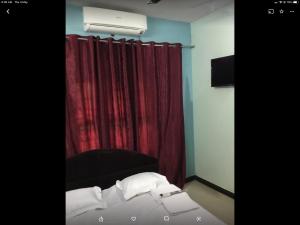 Space craft guest house