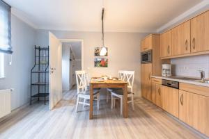 Villa Iduna Ferienwohnung No 8 - 2 OG ohne Balkon