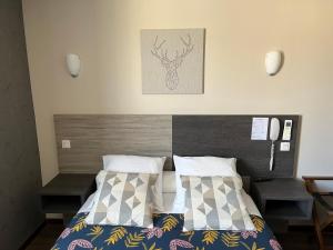 Hotels HOTEL LES MARRONNIERS : photos des chambres