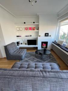 Très beau penthouse avec terrasse - Place Albert