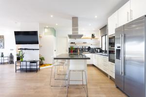 Home2Book Chic Penthouse with Terrace, Santa Cruz