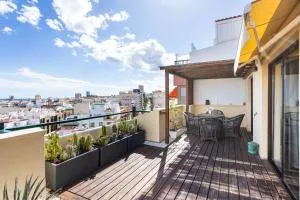 Home2Book Chic Penthouse with Terrace, Santa Cruz - Los Campitos