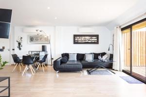 Home2Book Chic Penthouse with Terrace, Santa Cruz