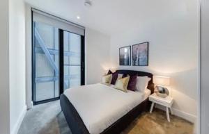 Luxury River Apartments- Parliament