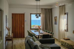 Nami Villa Beach front airport by Airstay