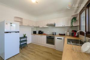 Nami Villa Beach front airport by Airstay