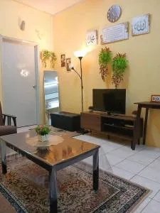 Cindai Homestay - Serdang Lama