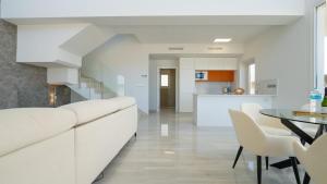 YourSpain Villa Laguna 48