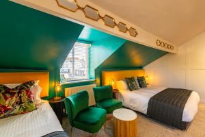 Holly Lodge Guest House with FREE off site health club