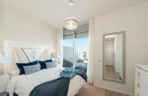Le Mirage modern apartment with sea views