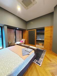 Bangkok Thailand Core Business District 3b3b Duplex Private House Family Room Cooking Smoking Nursery