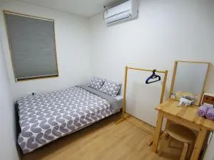 Bong Stay - Kŏro-dong