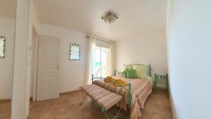 Villas Fantastic Large Villa with Garden, Pool and Jacuzzi : photos des chambres