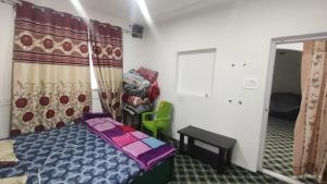 Gulzar Guest house 6bhk