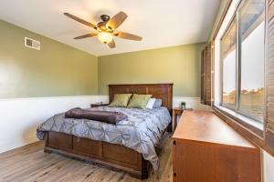 Spacious 4BR Retreat near Disneyland & Beaches