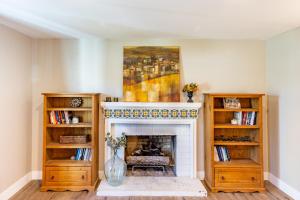 Spacious 4BR Retreat near Disneyland & Beaches