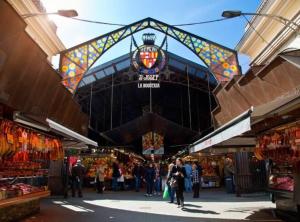 Ramblas Rentals Unique & Spacious Flat 4BR Terrace 20M Ramblas