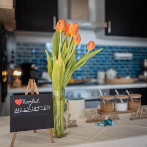 Lake Breeze Maisonette in Leipzig, Balkon und See