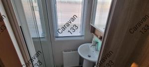 Caravan 133 snowdon summit 090