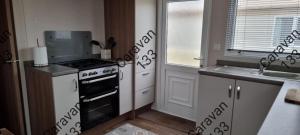 Caravan 133 snowdon summit 090