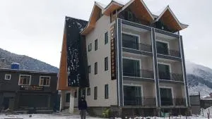 Hotel Falcon heights - Anantnāg