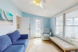 Cozy & Quiet Lakeside Retreat - Aurora