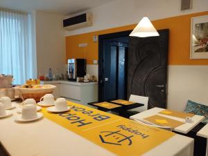Happy Hotel Atelier Gardone Vittoriale