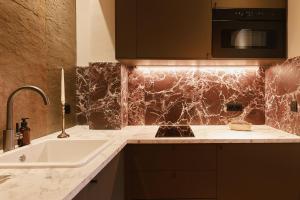 Desnouettes Suite - Duke Housing