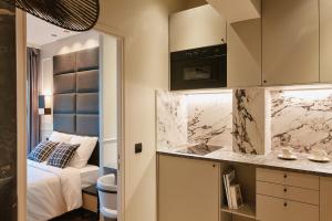 Desnouettes Suite - Duke Housing