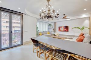 Luxury Flats AVP by Clabao