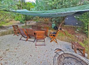 Valley View Studio - Maison Mahogany - design meets tranquillity