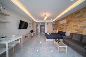 Jomtien Seaside studio at View Talay 5