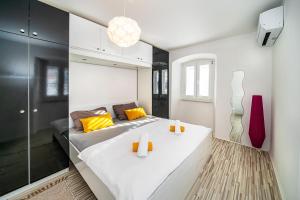 Apartment Rosanna By The Beach