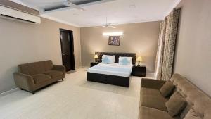 Abode Residency near USA Embassy Delhi Safdarjung Enclave New Delhi