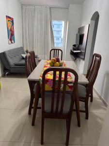 Apartamento perto de tudo em condomínio fechado.