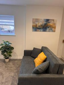 Hull 1-Bed Apt Sleeps 4 with Wi-Fi