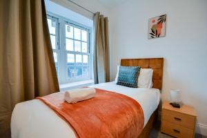 Spacious Two bedroom In Orrell with Free Parking