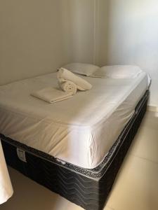 Apartamento perto de tudo em condomínio fechado.