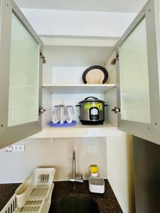 Cozy Viceroy 1BR, Walk to Venice Mall