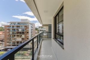 Apto Vista Mar Lateral em Cond. c Piscina DRP0404