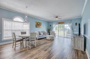 Spacious 2 BR Condo with Golf Course Views! Magnolia Place 202