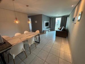 2 quartos em Tambaú perto de tudo! AH502